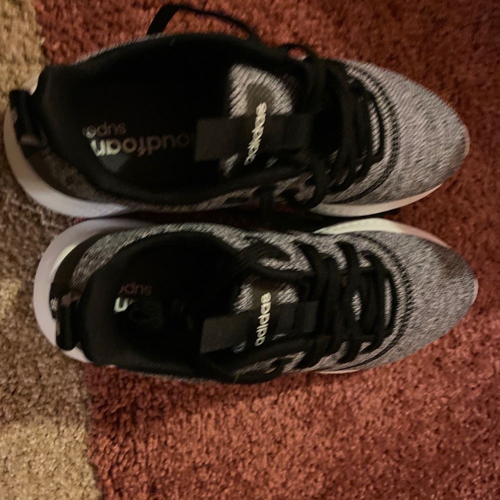 Shoes - Picture 5 of 8